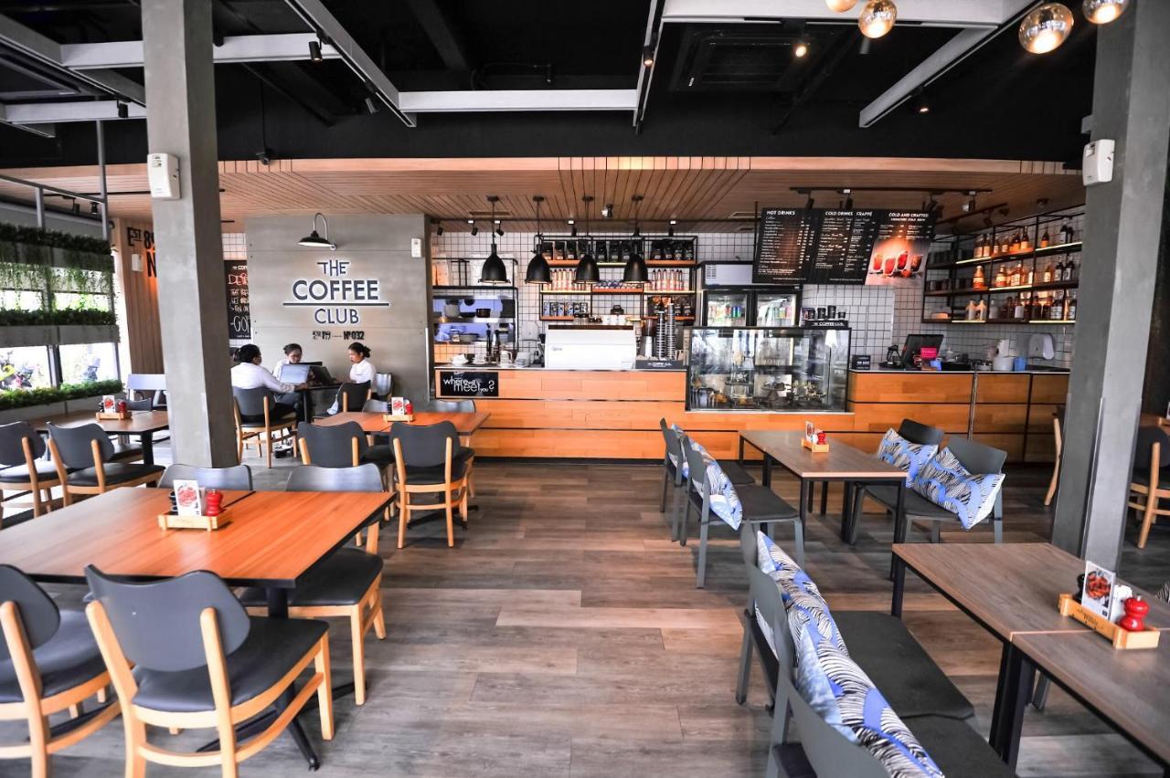 Glur Phuket Patong Beach Экстерьер фото